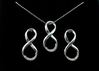Beautiful Design of Jewelry Fashion Accessories for Women and lady Shiny crystal or diamond jewelry - obrazy, fototapety, plakaty