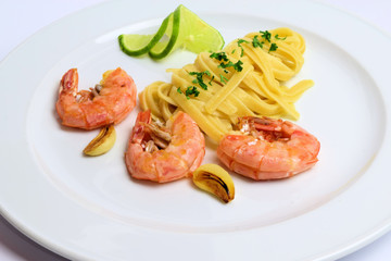 Fettucchine mit Garnelen