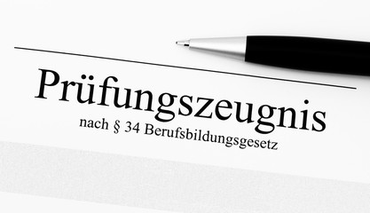 Fototapeta premium Prüfungszeugnis