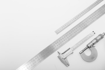 Precise measuring instruments