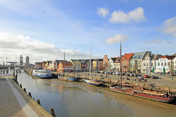 Husum: Binnenhafen bei Ebbe (Schleswig-Holstein)