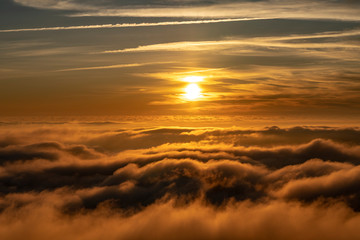 月山八合目駐車場から見る雲海　夕焼け