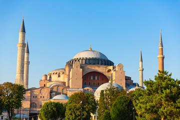 Fototapeta na wymiar Hagia Sophia seen from the square
