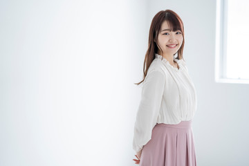 女性