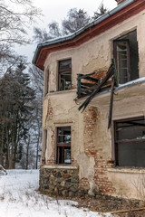 abandoned guest house