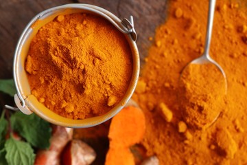 Fresh turmeric and powder