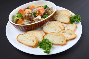 oyster Ahijo with bread