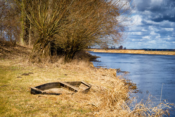 Rzeka Supraśl i Narew. Złotoria nad Narwią. Wiosna w dolinie Narwi i Supraśli. Podlasie, Polska © podlaski49