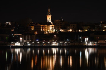 Fototapeta na wymiar the old city at night