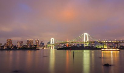 Fototapeta na wymiar Tokyo cityscape with rainbow bridge view point from Odaiba, Tokyo, Japan