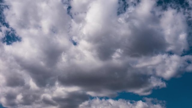 white clouds in the blue sky, timelapse 4k
