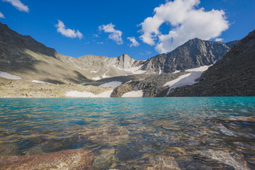 Obraz premium Upper Akchan lake. Altai landscape