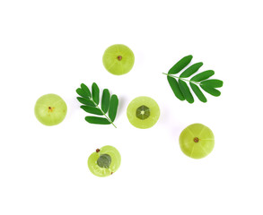 Obraz premium Indian gooseberries on white background