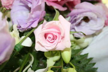 Fototapeta na wymiar Bridal Bouquet of flowers