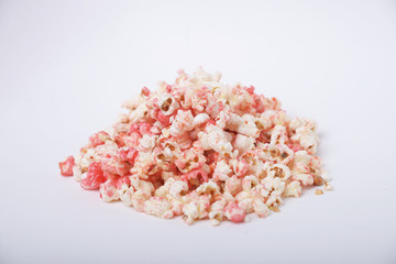 Fototapeta na wymiar strawberry popcorn in white background