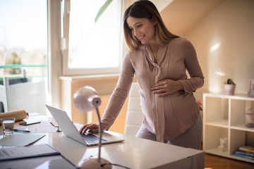 A pregnant woman can be a successful business woman.