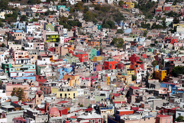 buildings of various colors in Guanajuato