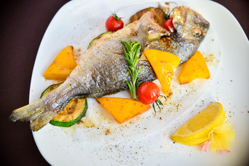 fried fish with vegetables
