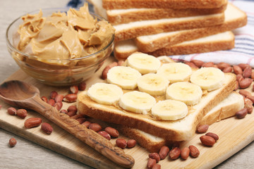 Sandwiches with peanut butter and peanuts