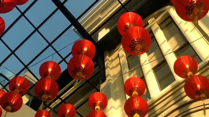 Hanging lanterns in the mall