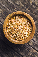 Roasted sesame seeds.