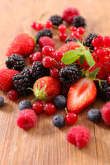 mixed berry fruit