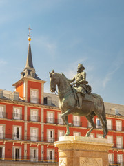 Fototapeta premium Statue of Philip III on Plaza Mayor in Madrid
