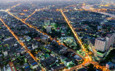 Obraz premium Twilight sky background, city and highway intersection night view. , cityscape background