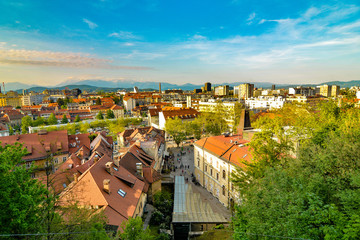 Fototapeta na wymiar View from the funicular railway to Ljubljana Castle