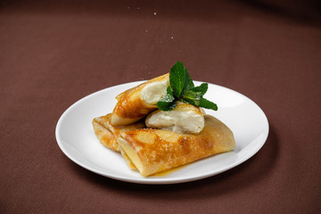 pancakes with cottage cheese and mint
