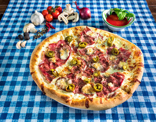 Ham and jalapeno white pizza