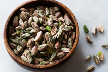 Raw Peeled Pistachio with no / without Shell.