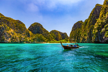 Naklejka na ściany i meble Maya Bay is one of the most famous beaches on Phi Phi Lay. But today there is no tourists on the beach because it needs to be temporarily closed