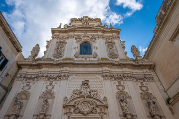 Fototapeta na wymiar Facade of the church chiesa Maria ss.del Carmine in the old baroque town of Lecce, Puglia, Italy. Apulia region