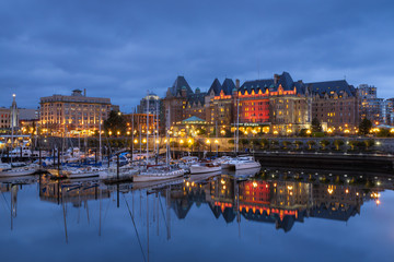 Naklejka premium Victoria Harbour at Dusk