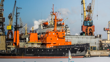 Fototapeta premium Cargo ship at the port