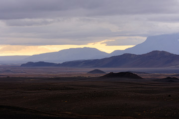 Landschaft entlang der nordöstlichen Ringstraße, Island