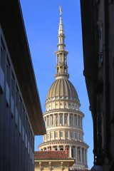 CUPOLA A NOVARA IN ITALIA, DOME IN NOVARA CITY IN ITALY