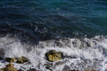 Black Sea waves versus rocks