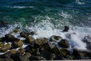 Black Sea waves versus rocks