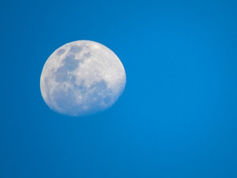 LUNA