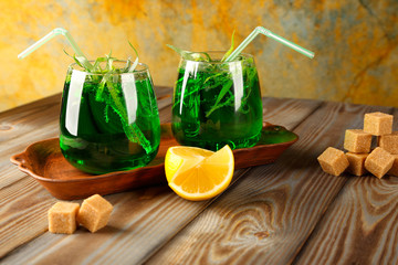 Refreshing carbonated drink from tarragon.