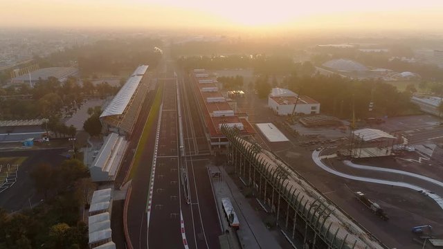 Toma aerea Recta principal autodromo en Mexico