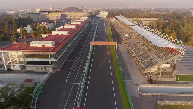 Toma aerea Recta principal autodromo en Mexico
