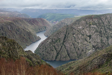 Fototapeta na wymiar Sil Canyon from the viewpoint of Cabezoas