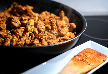 Frying gyros in a pan