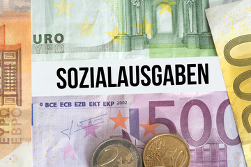 Euro Geldscheine und Sozialausgaben