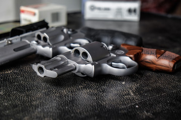 Obraz premium Revover magnum gun of .44 .357 magnum snubnose with long barrel