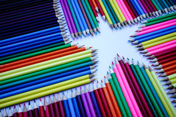 Obraz premium Star shape, made from wood colored pencils