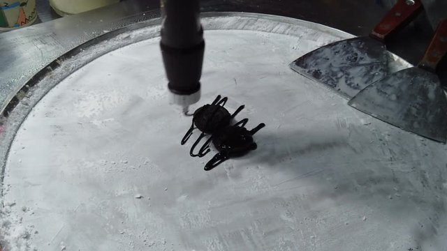 The making of a fried icecream in Thailand